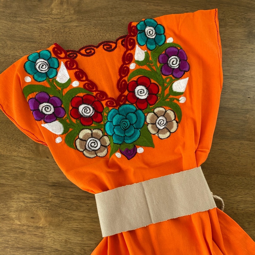 Las florecitas blouse